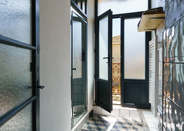 Onze & 4* Raissac-d'Aude